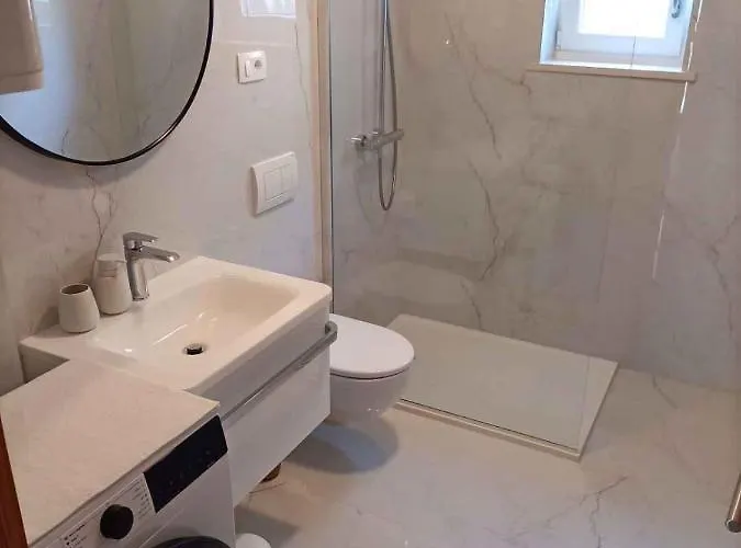 Apartman 30 *
