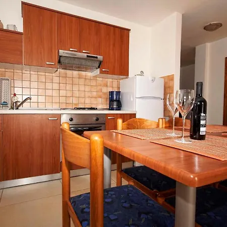 Apartment 30
