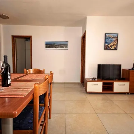Apartment 30