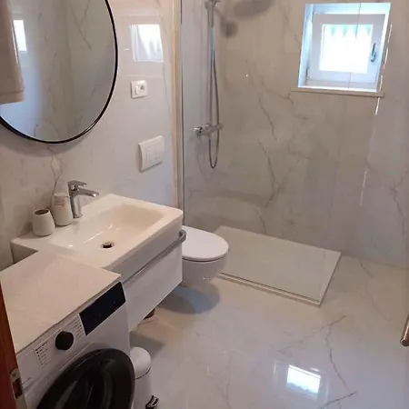 Apartmán 30 *