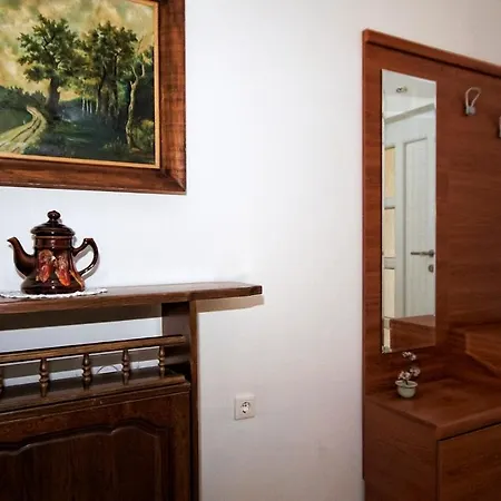 Apartment 30 *